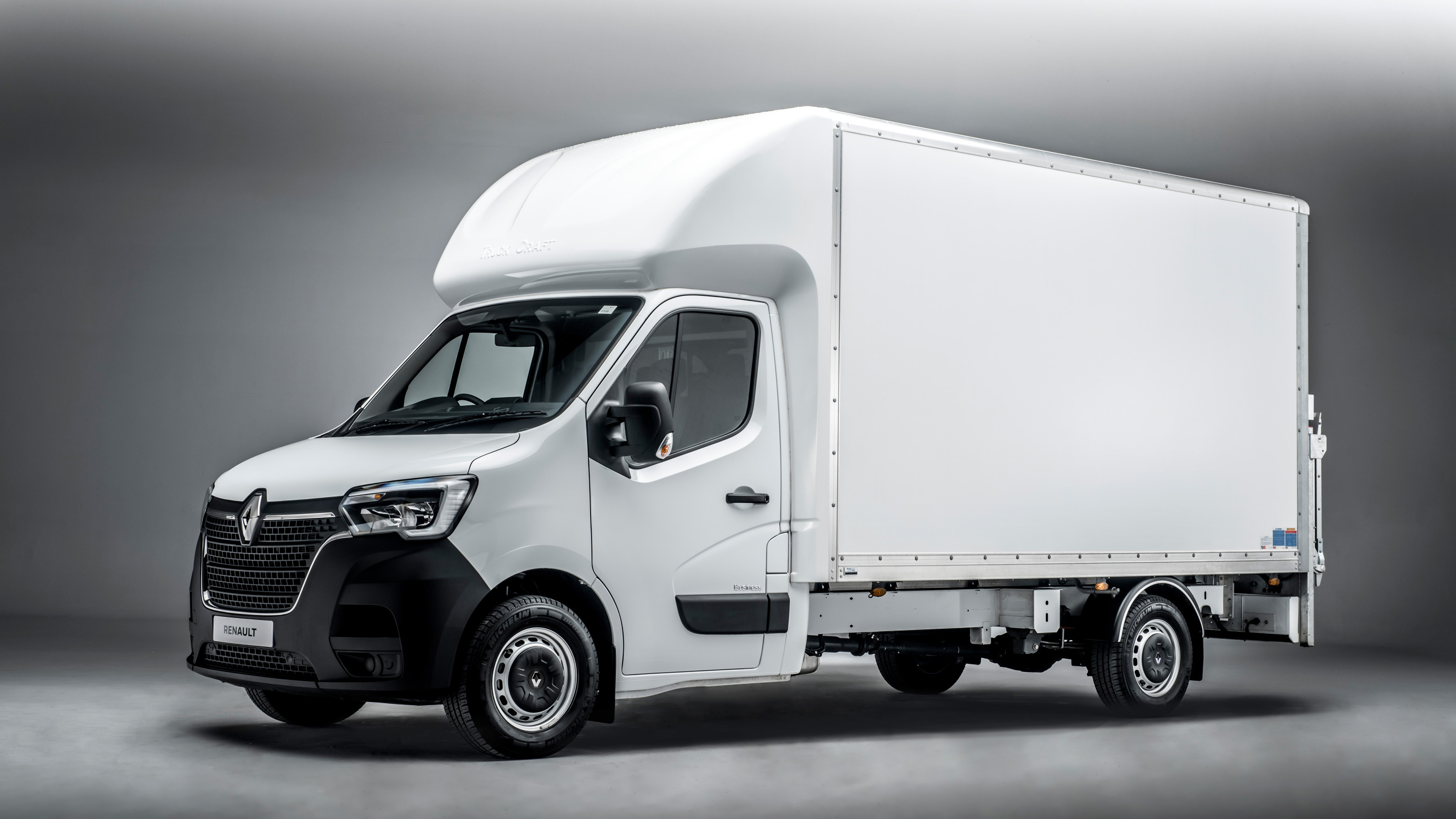 Electric Renault Master ZE van adds new body options 